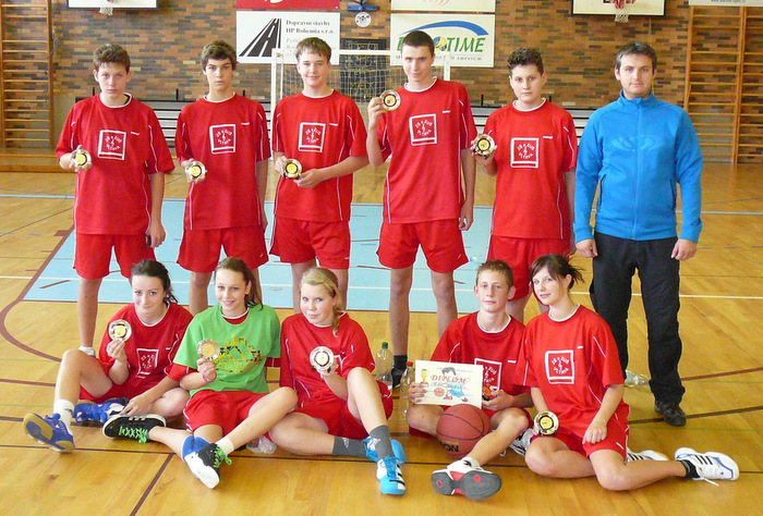 zš vltava basket